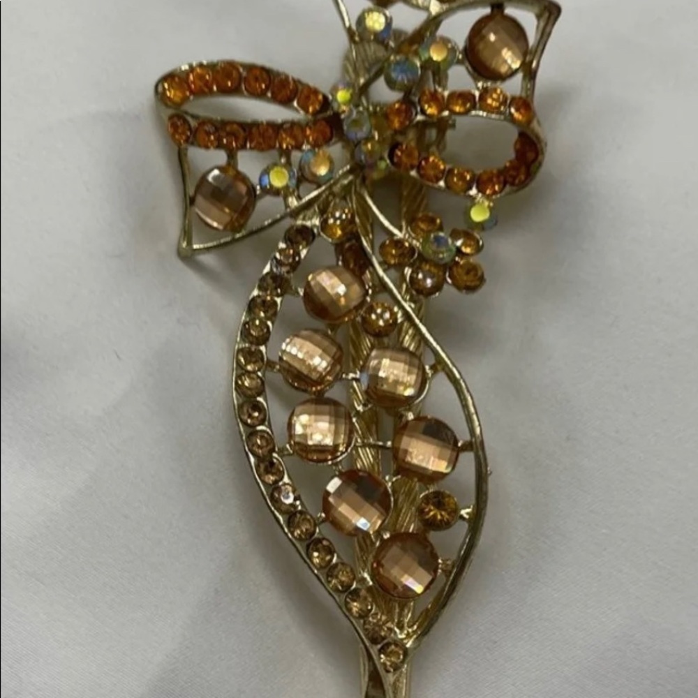 Beautiful Decorative Hair Clip (New) - Picture 5 of 9